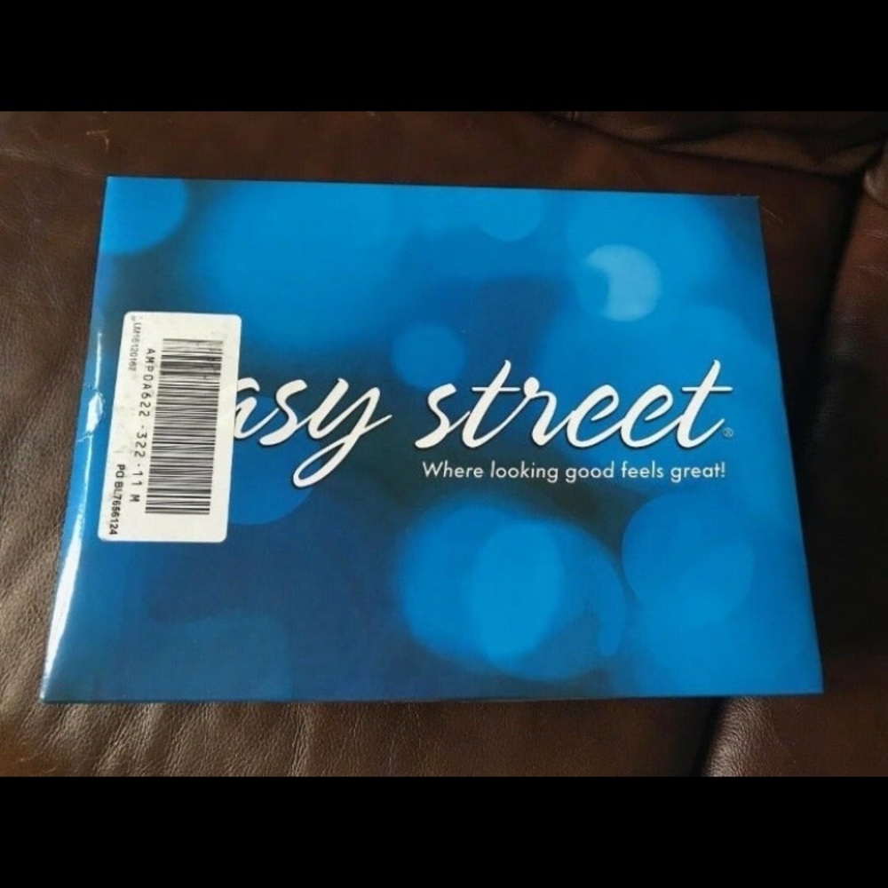 NIB EASY STREET BEADED WEDGE SANDALS 11M